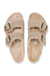 כפכפי בירקנשטוק דגם אריזונה פרווה טיופ