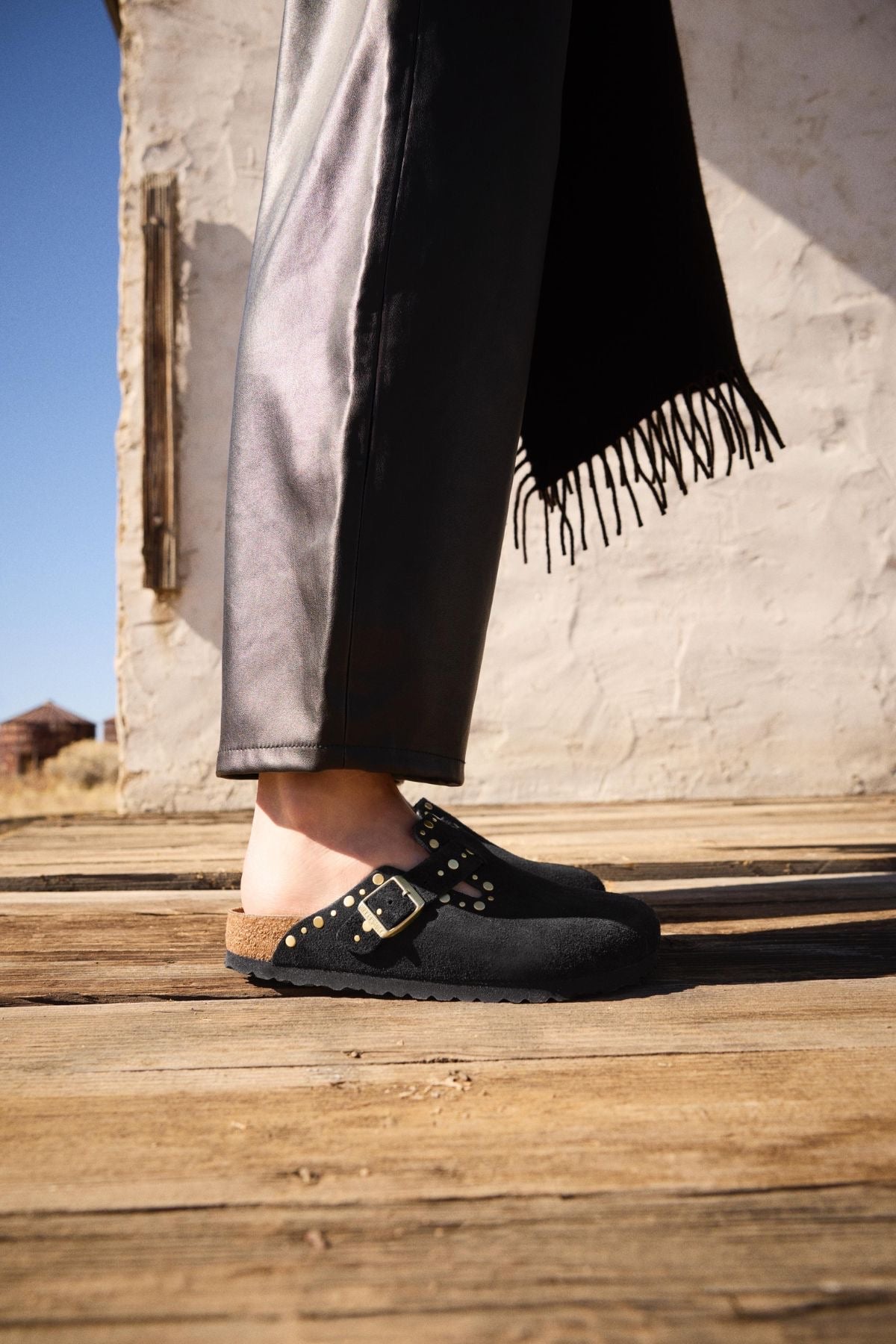 כפכפי בירקנשטוק דגם בוסטון ריבט בורדר שחור