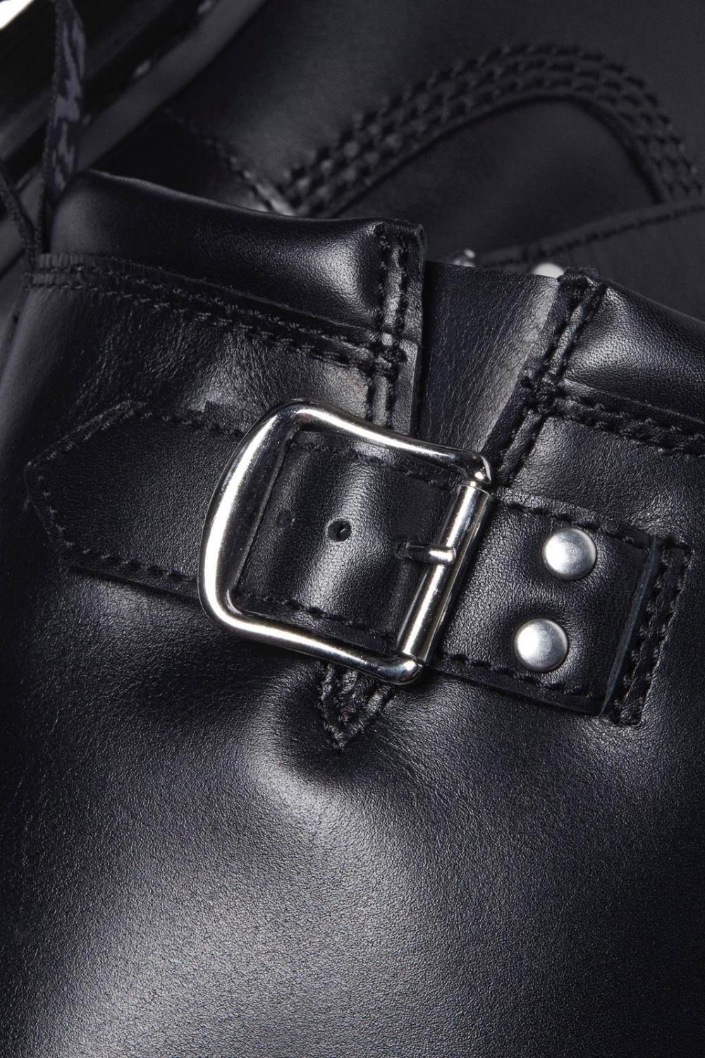 DR. MARTENS דגם אניסטון שחור