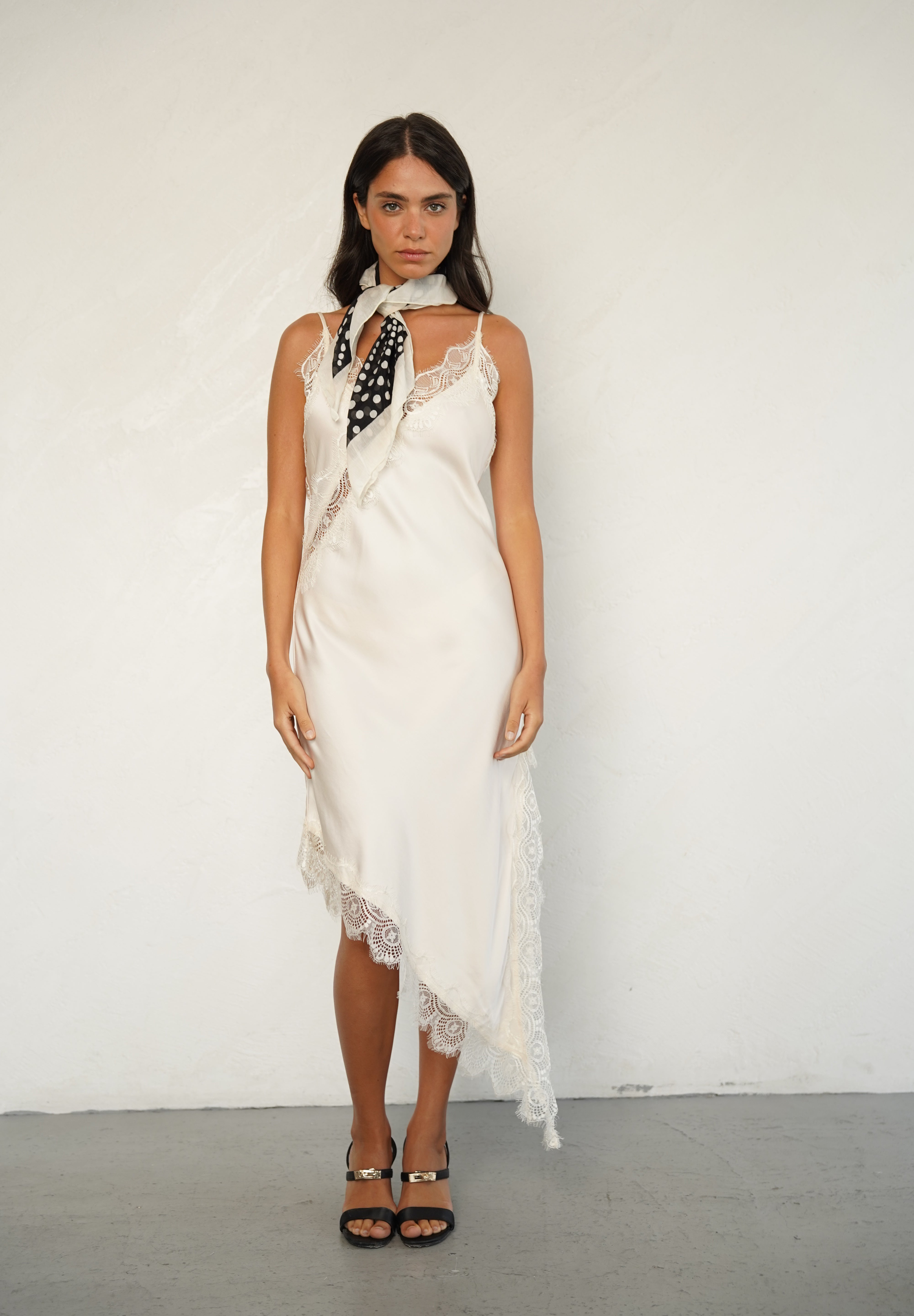 מטפחת קלאסית איטלקית שחורה