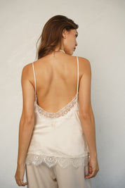 גופיית סאטן בשילוב תחרה שמנת