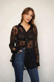 חולצה מכופתרת תחרה לומינה שחורה