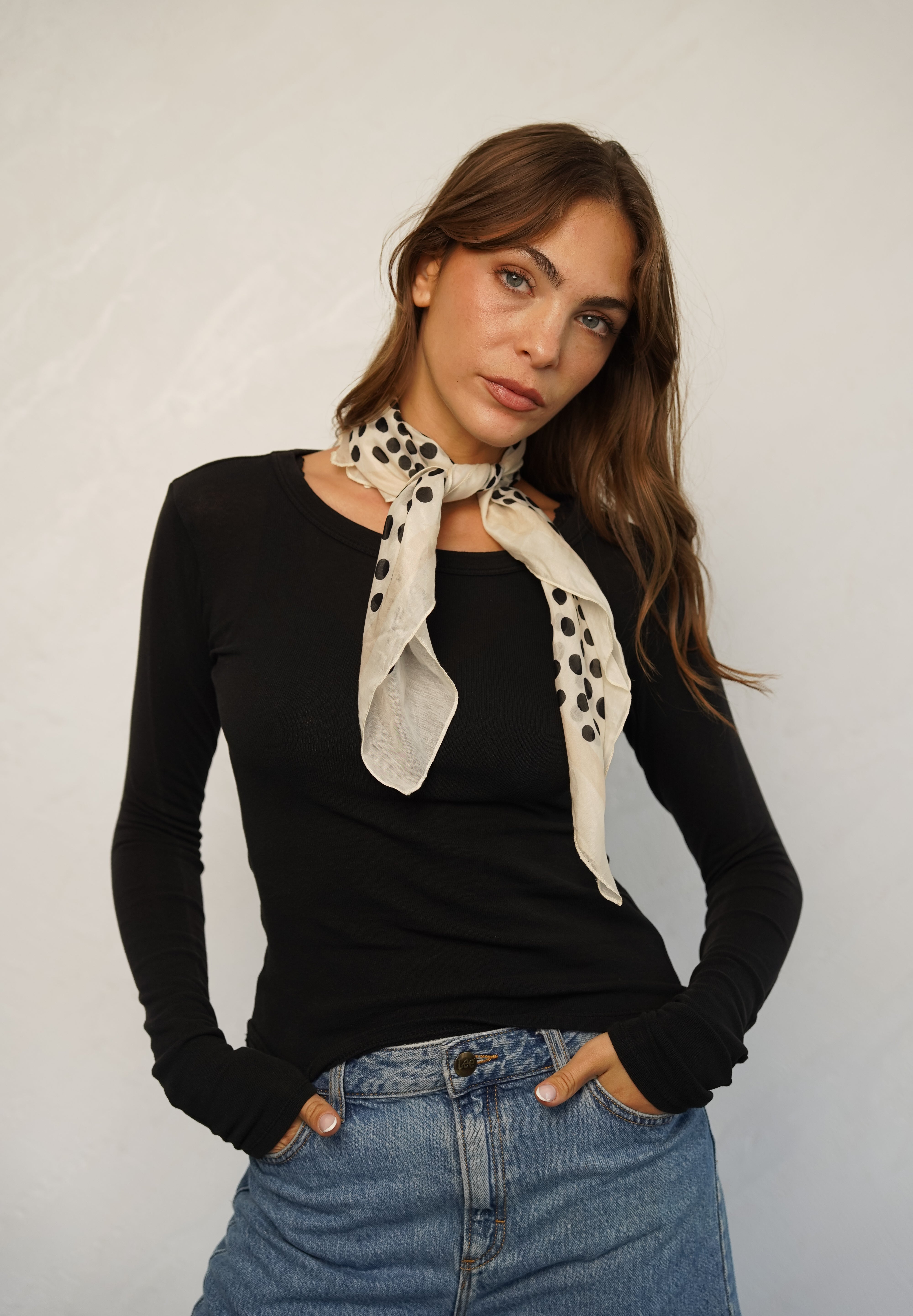 מטפחת קלאסית איטלקית לבנה