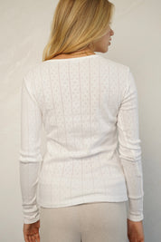 חולצת בלה שרוול ארוך וי לבן