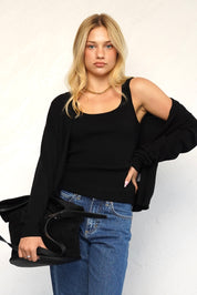 גופיית סריג ריב שחורה