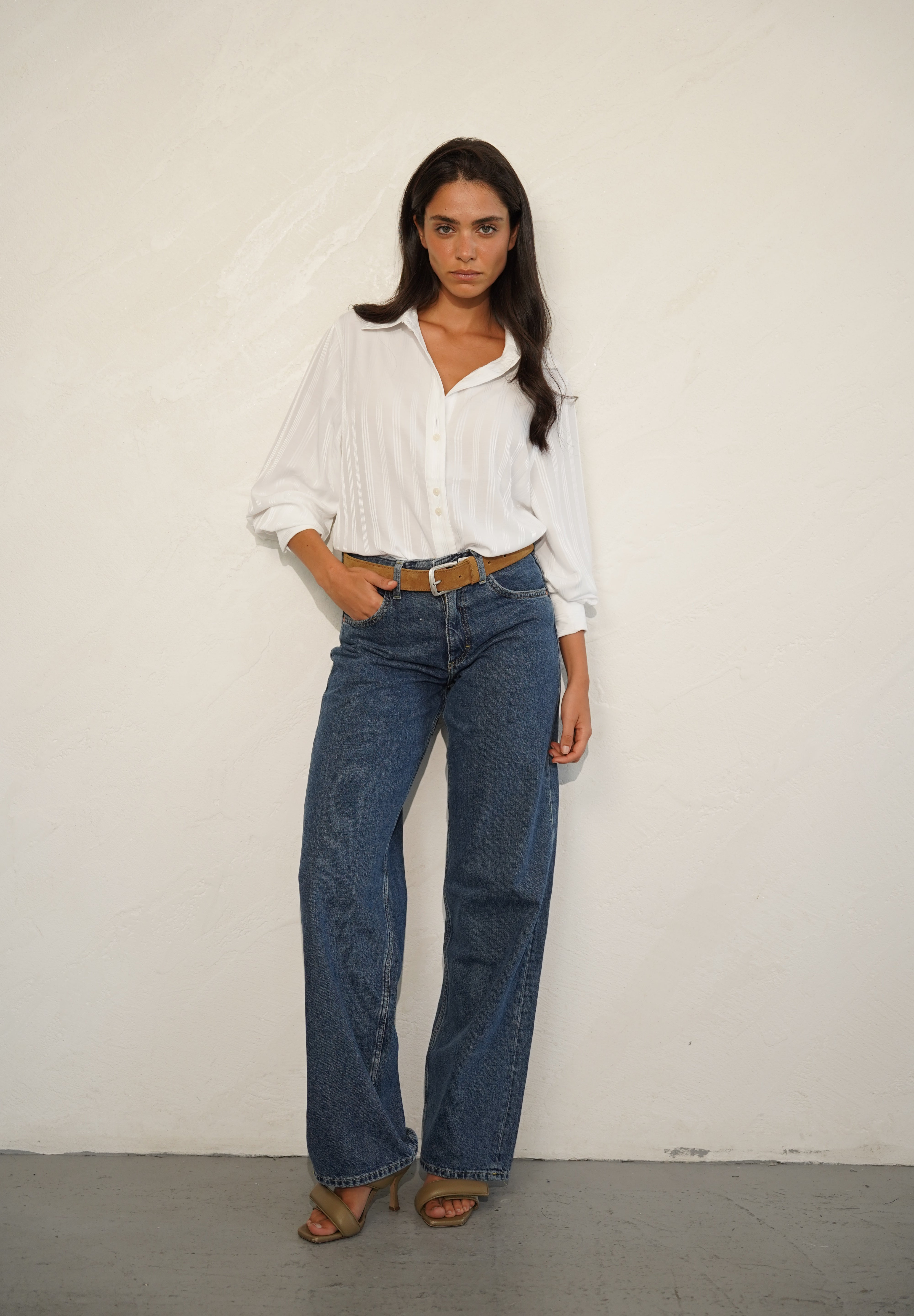 חגורה מעור חאקי - LEE SUEDE BELT