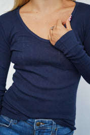 חולצת בלה שרוול ארוך וי כחול