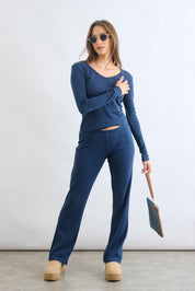 חולצת בלה שרוול ארוך וי כחול