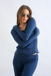 חולצת בלה שרוול ארוך וי כחול