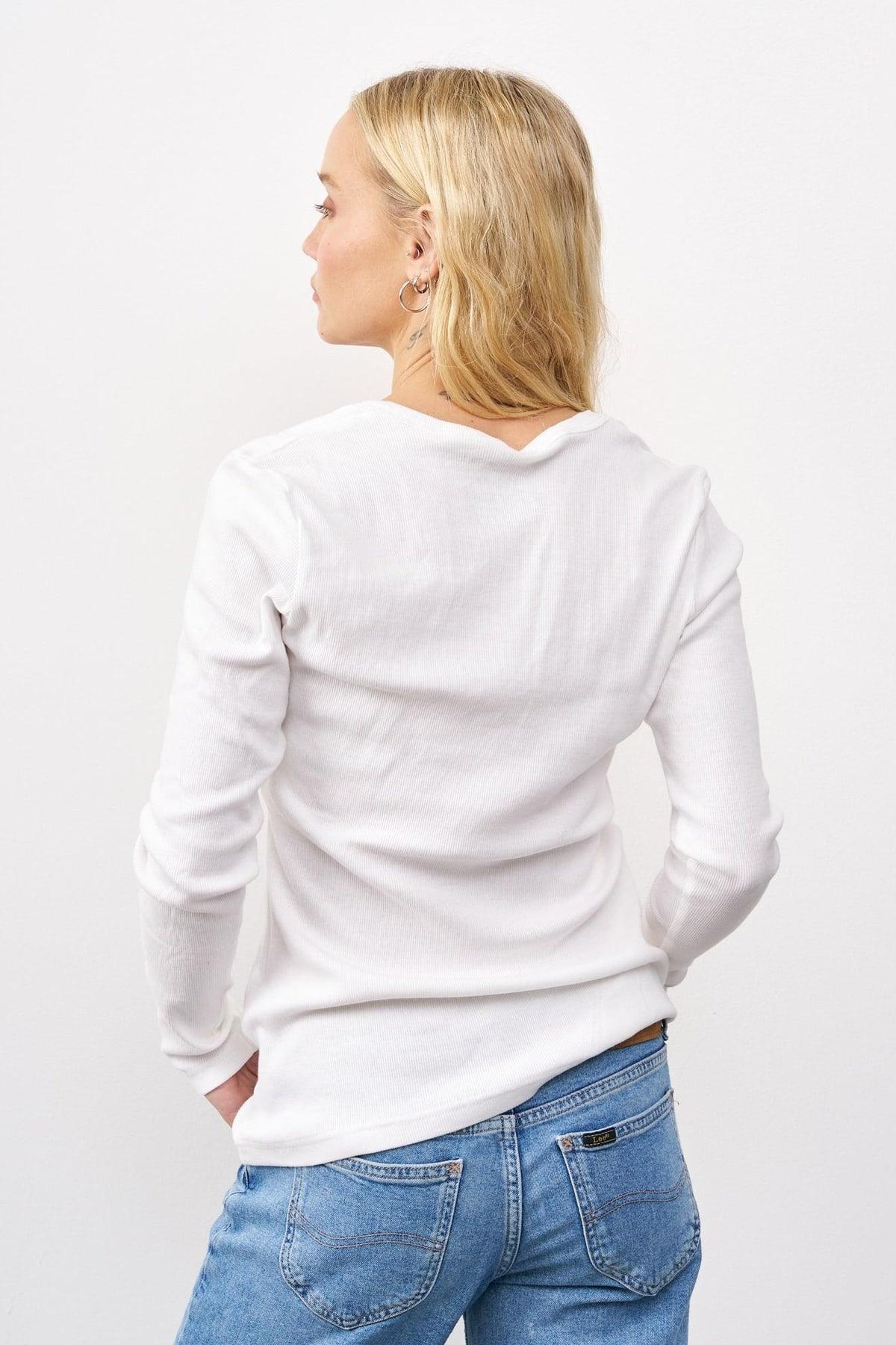 חולצת סבא גליה וי לבן