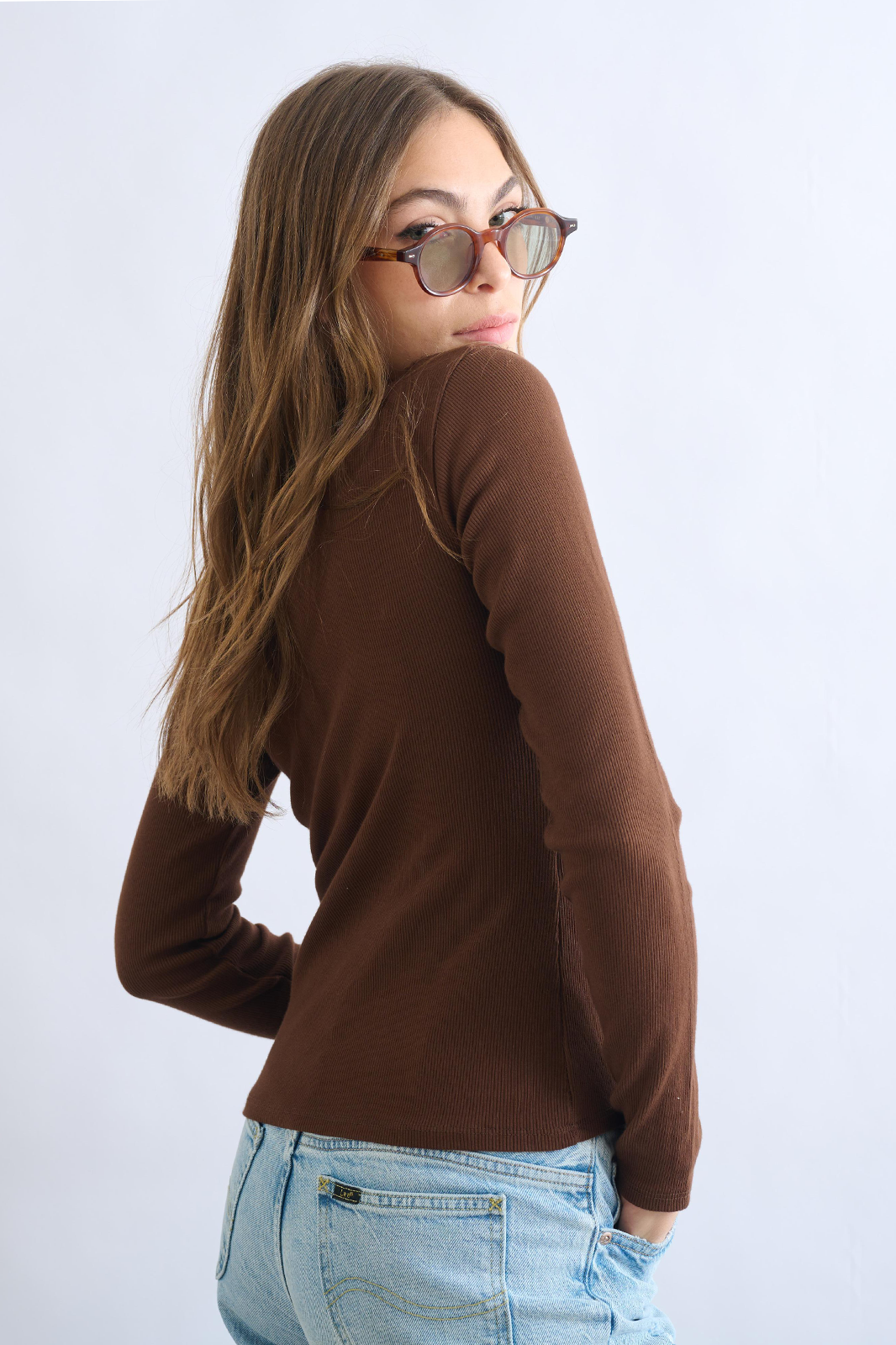 חולצת ריב ניקי חום