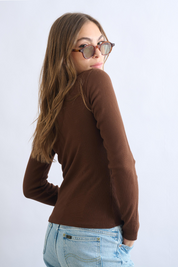 חולצת ריב ניקי חום