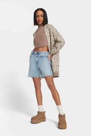 מגפוני UGG דגם קלאסיק אולטרה מיני CHE פלטפורם חום