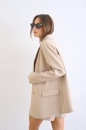 ג'קט מחויט ליז בז