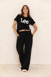 מכנסי טרנינג בייסיק בגזרה ישרה שחור