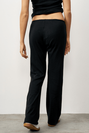 מכנסי בלה שחור