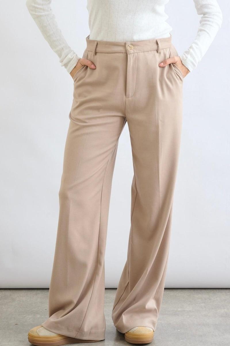 מכנסי ליז בז