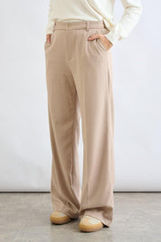 מכנסי ליז בז