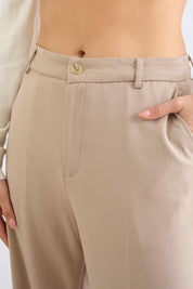 מכנסי ליז בז