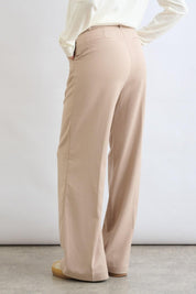 מכנסי ליז בז