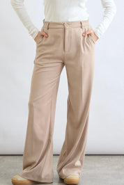 מכנסי ליז בז