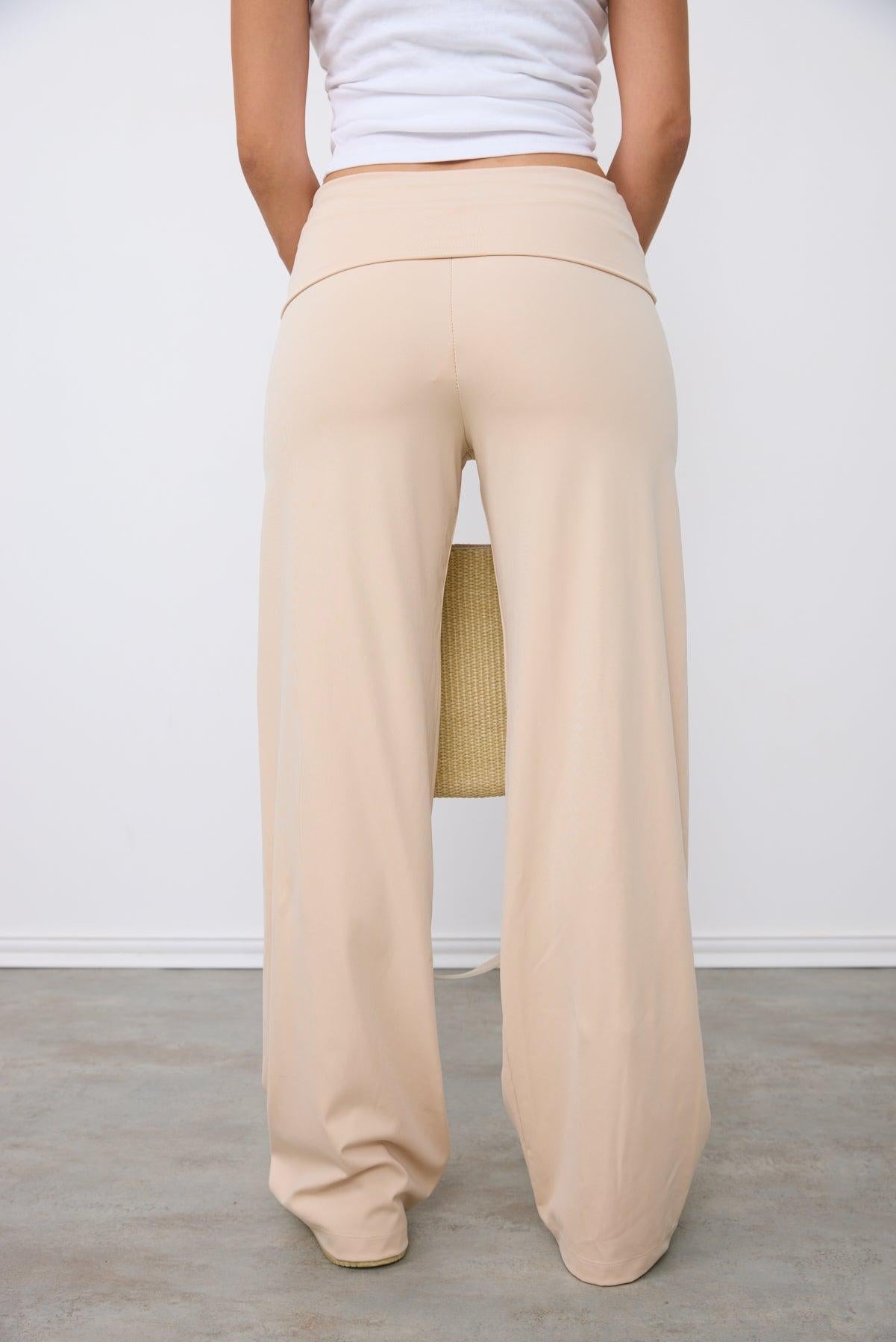 טייץ ברנדי בז