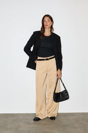 חולצת ריב ניקי שחור