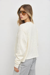 סריג וי ג׳וליה שמנת