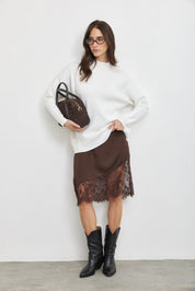 חצאית מידי בשילוב תחרה חומה