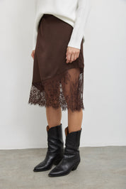 חצאית מידי בשילוב תחרה חומה