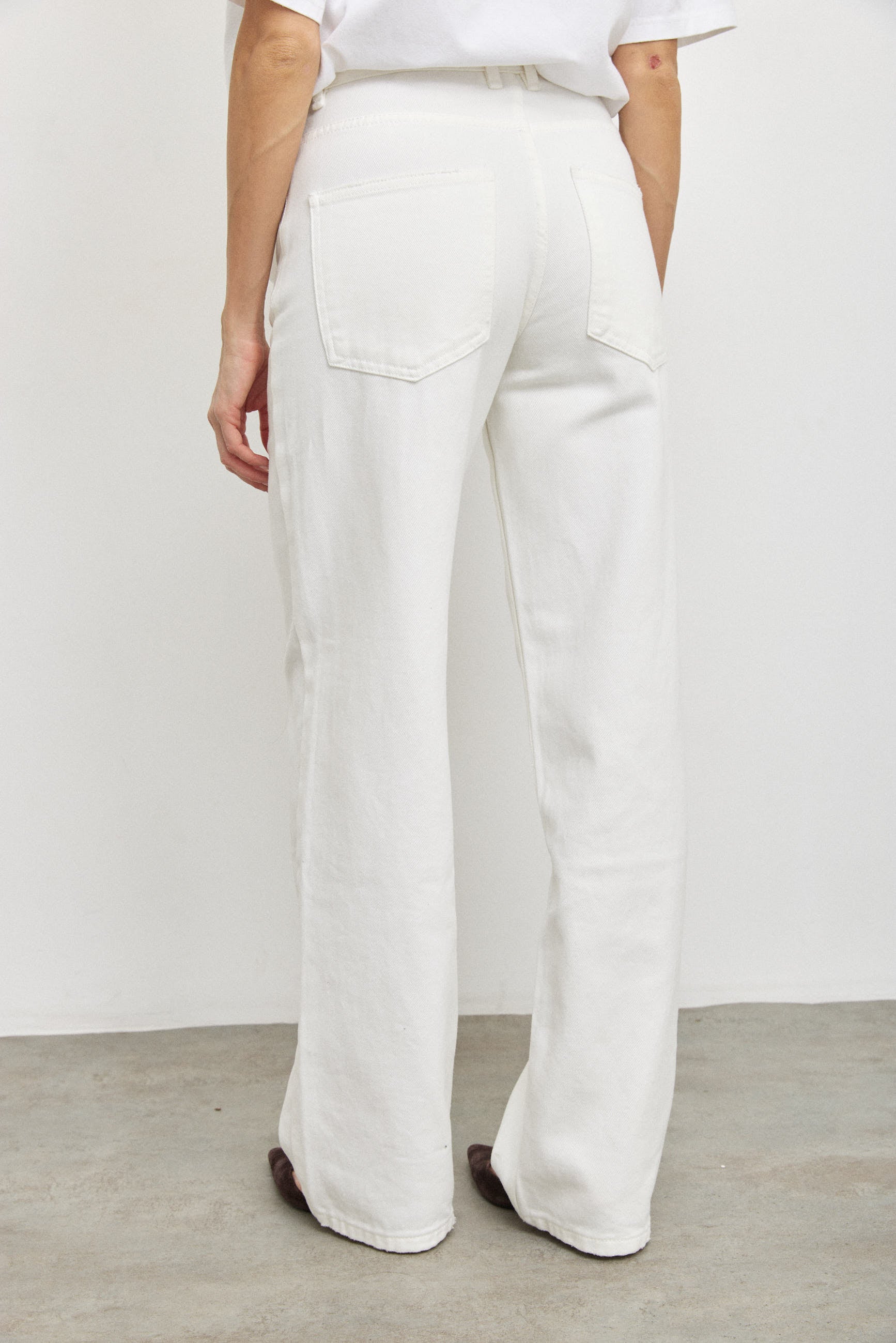 UTR ג׳ינס Bangkok White Denim