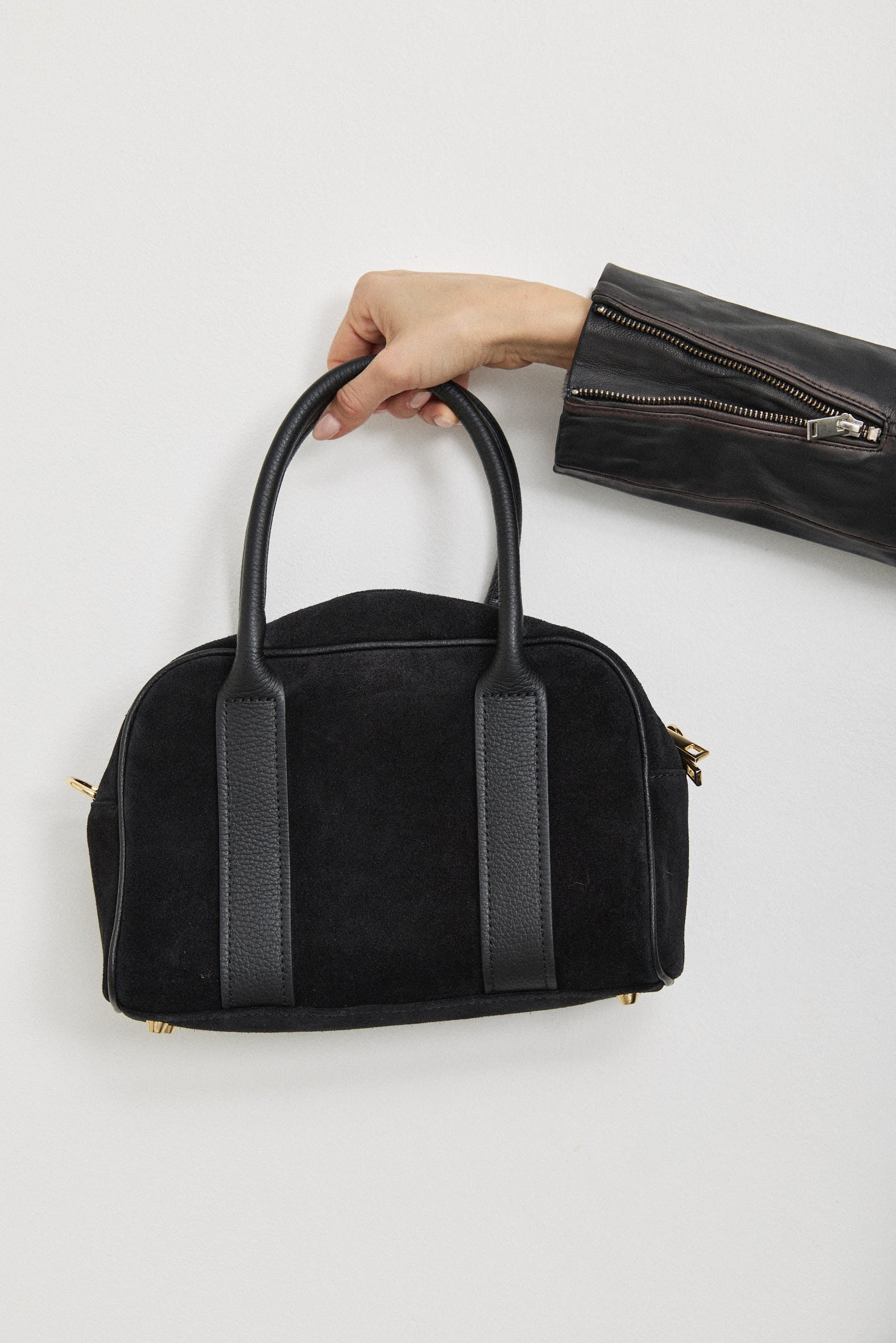 תיק עור בלה שחור