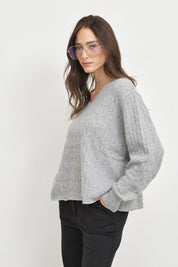 סריג וי ג׳וליה אפור