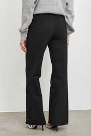 מכנסיים מחויטים רומא שחור