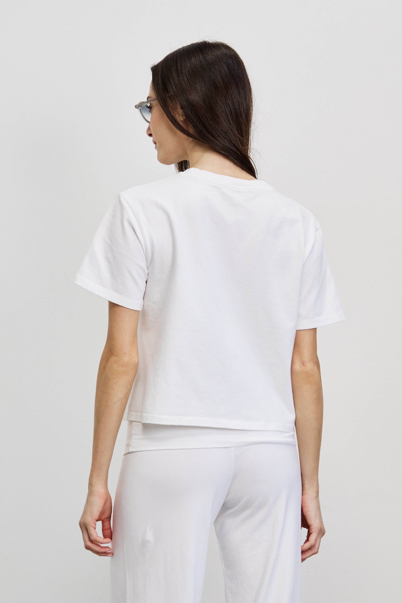 טישירט בייסיק ברנדי לבן