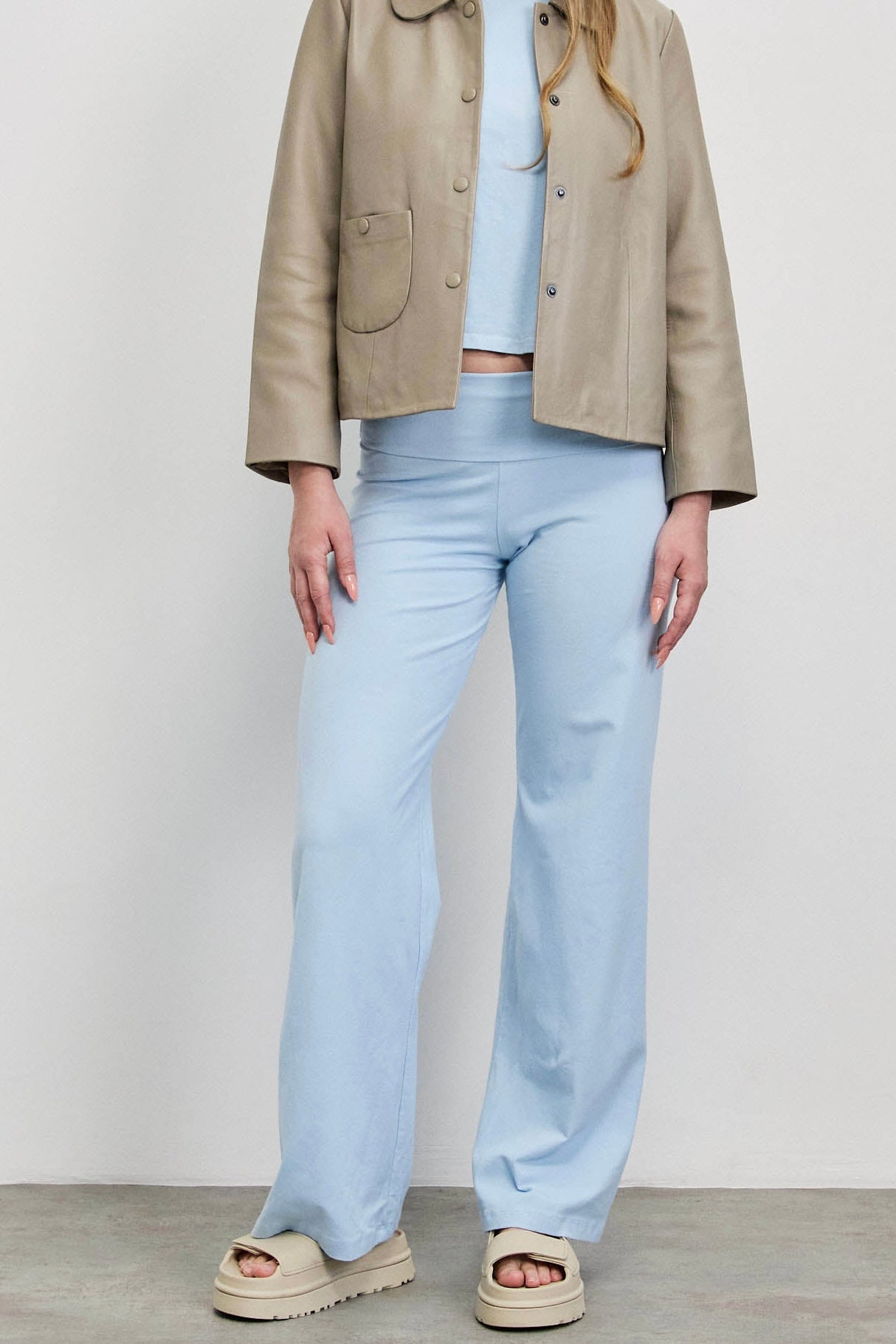 מכנסי ברנדי תכלת