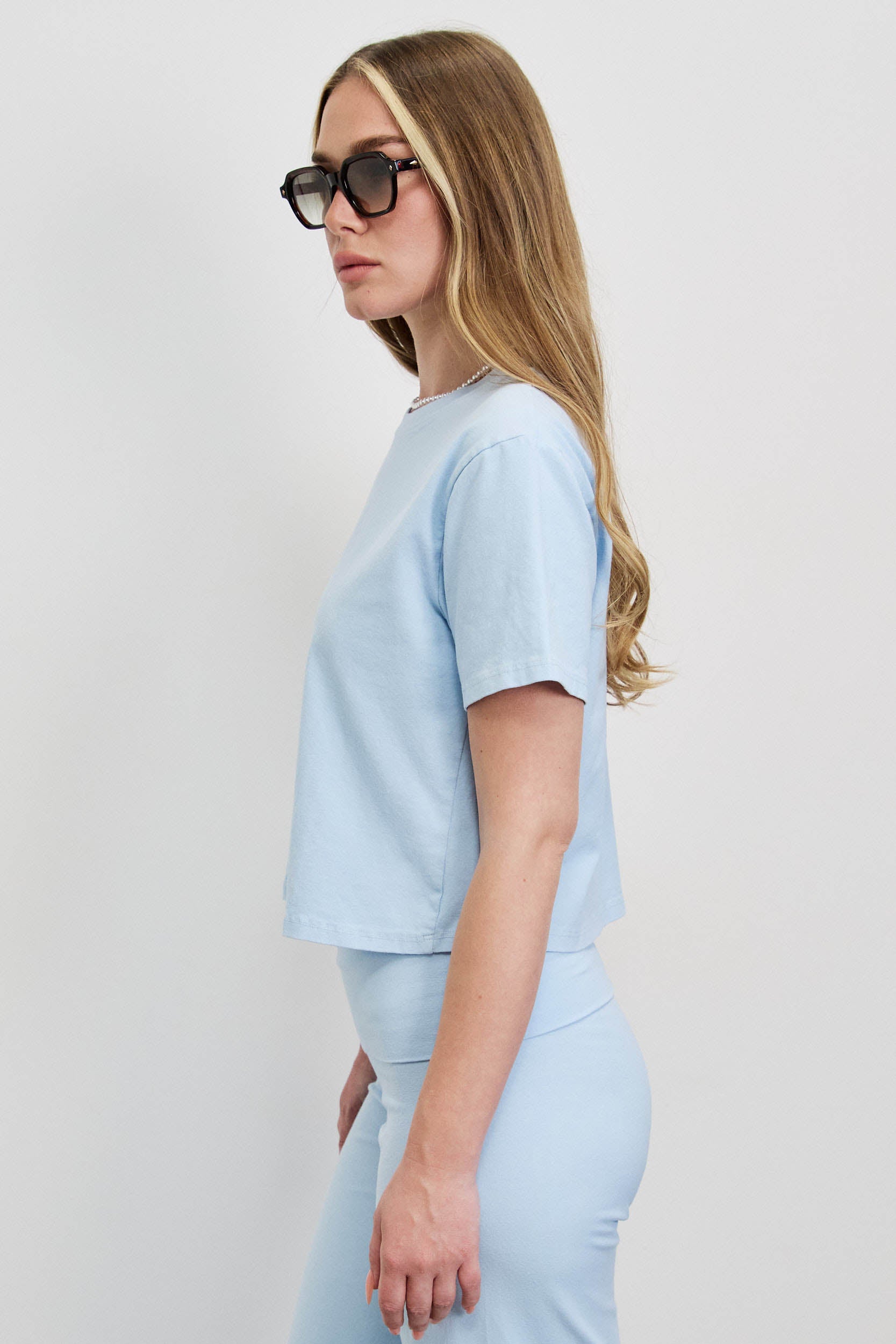 טישירט בייסיק ברנדי תכלת