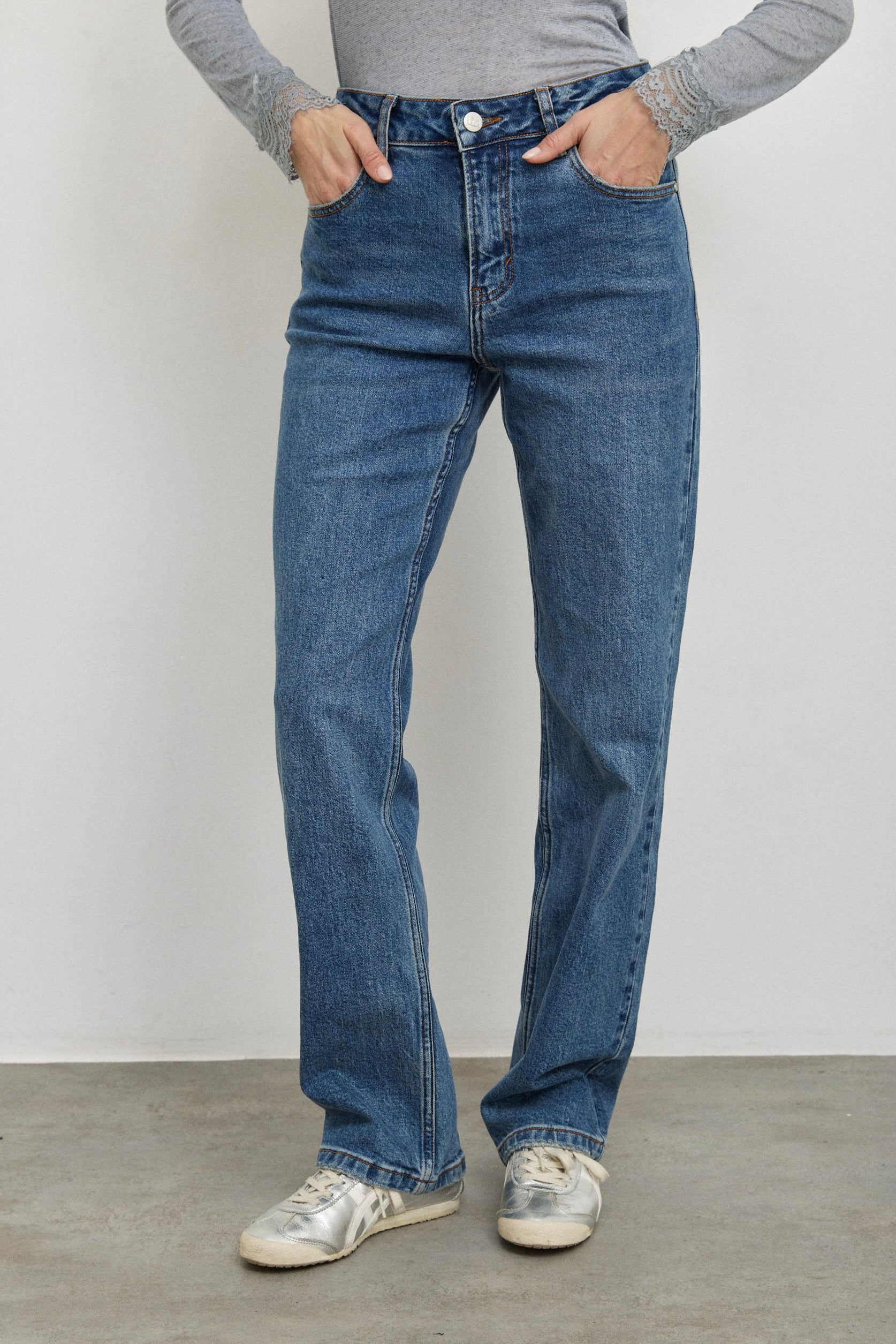 UTR ג׳ינס LISBON CLASSIC BLUE