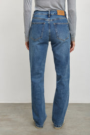 UTR ג׳ינס LISBON CLASSIC BLUE