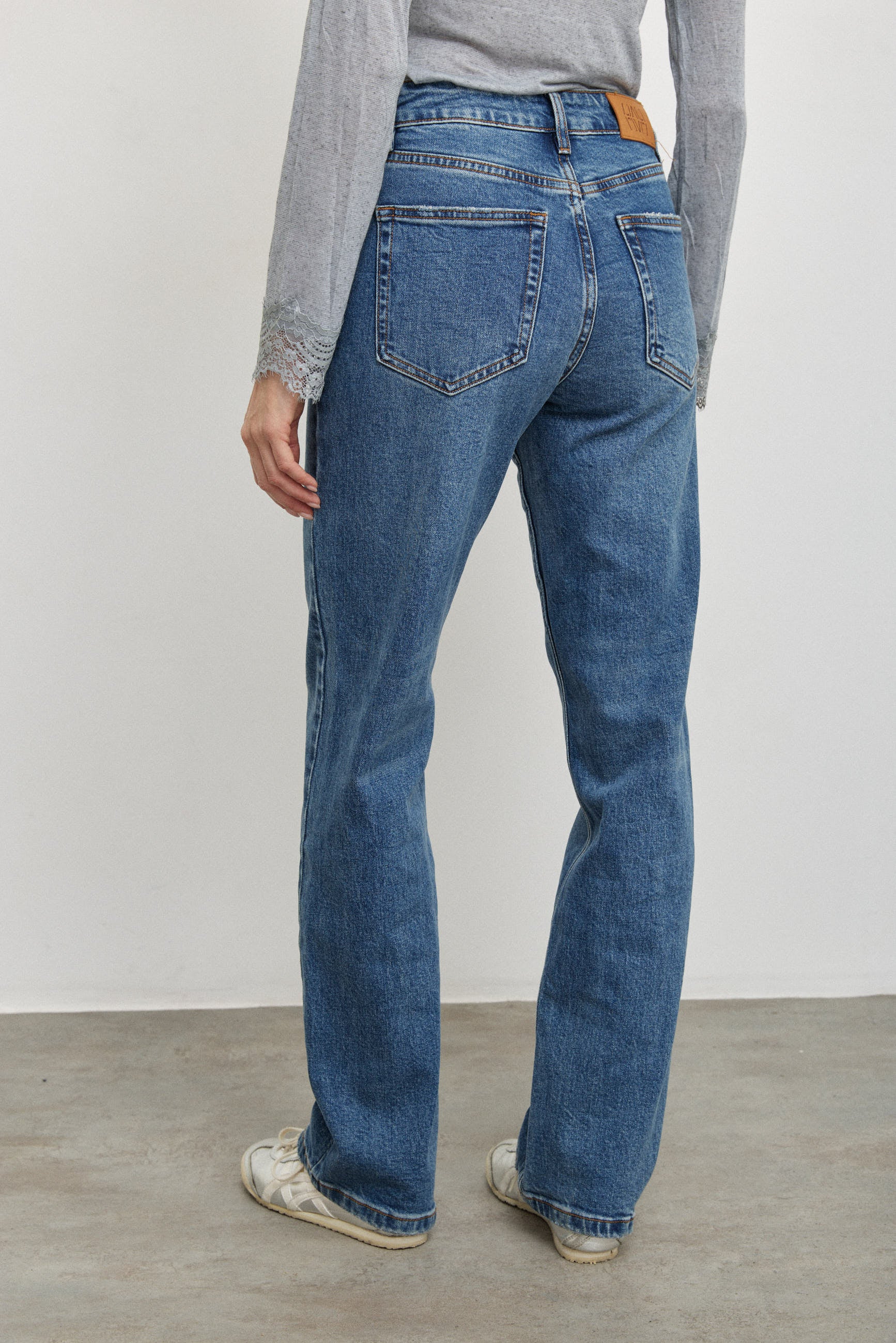 UTR ג׳ינס LISBON CLASSIC BLUE
