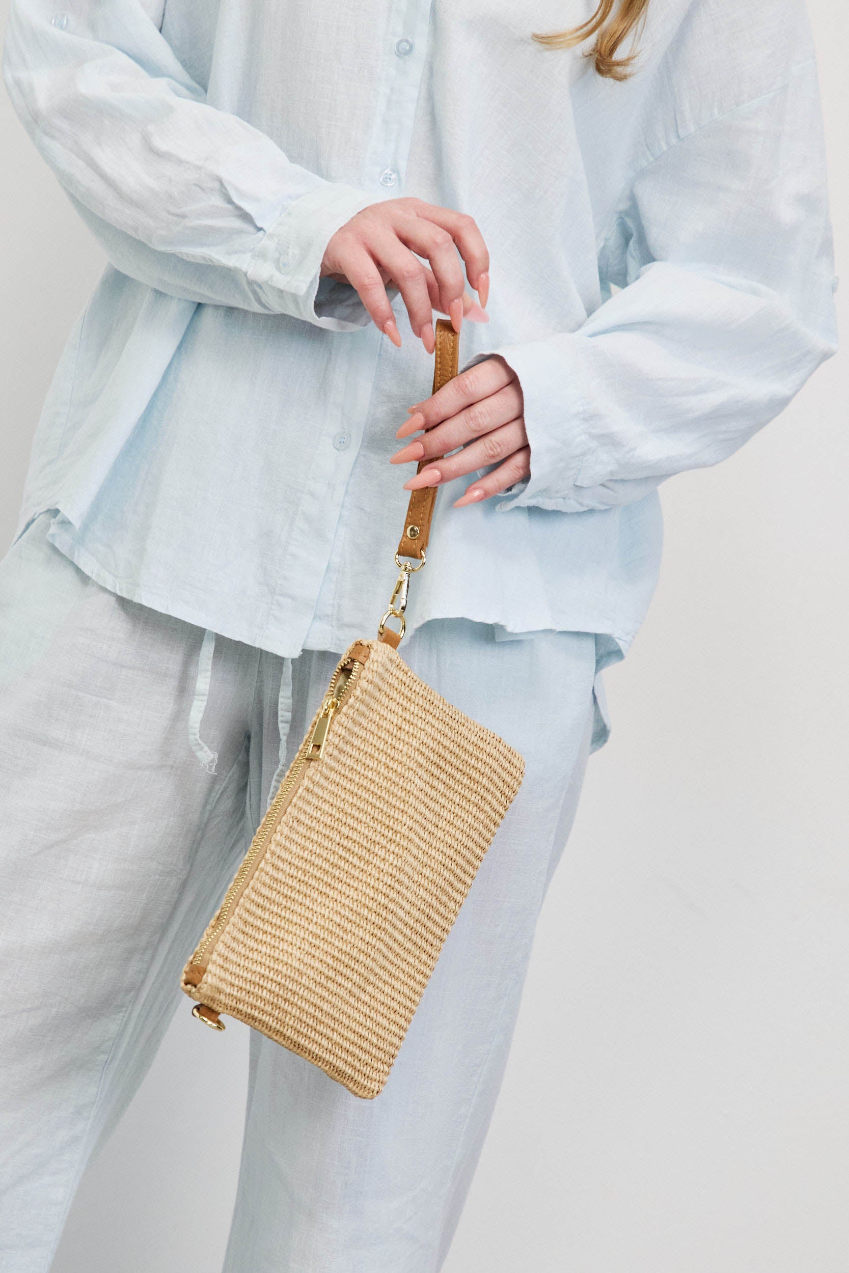 תיק קש סופיה קאמל