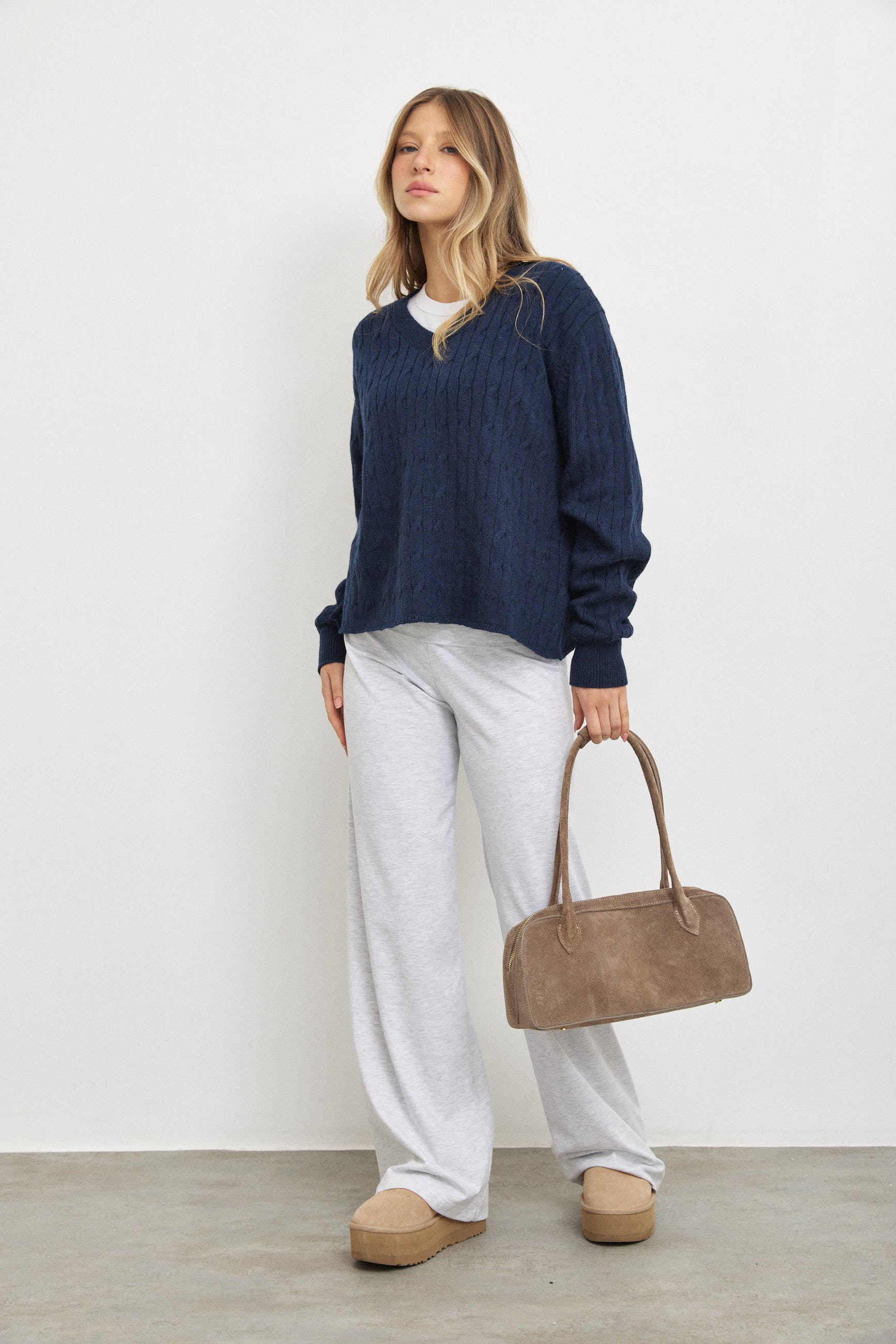 תיק עור נעמי בז