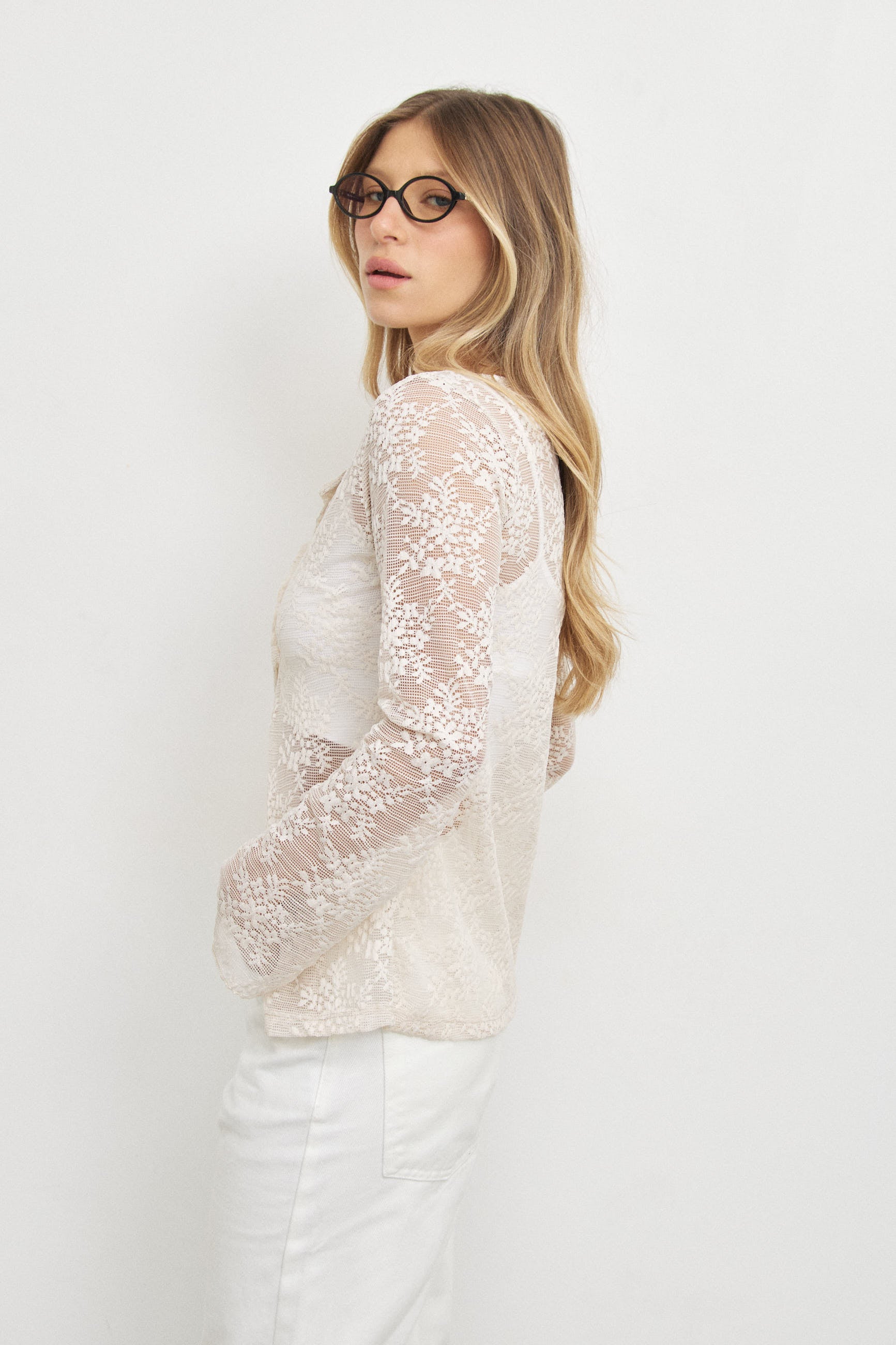 קרדיגן תחרה בז