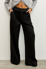 מכנס לומינה מחויט בוקסר שחור