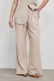 מכנסי פשתן בז׳