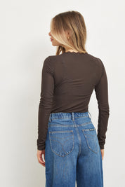 חולצת ניקי תחרה קשמיר חומה