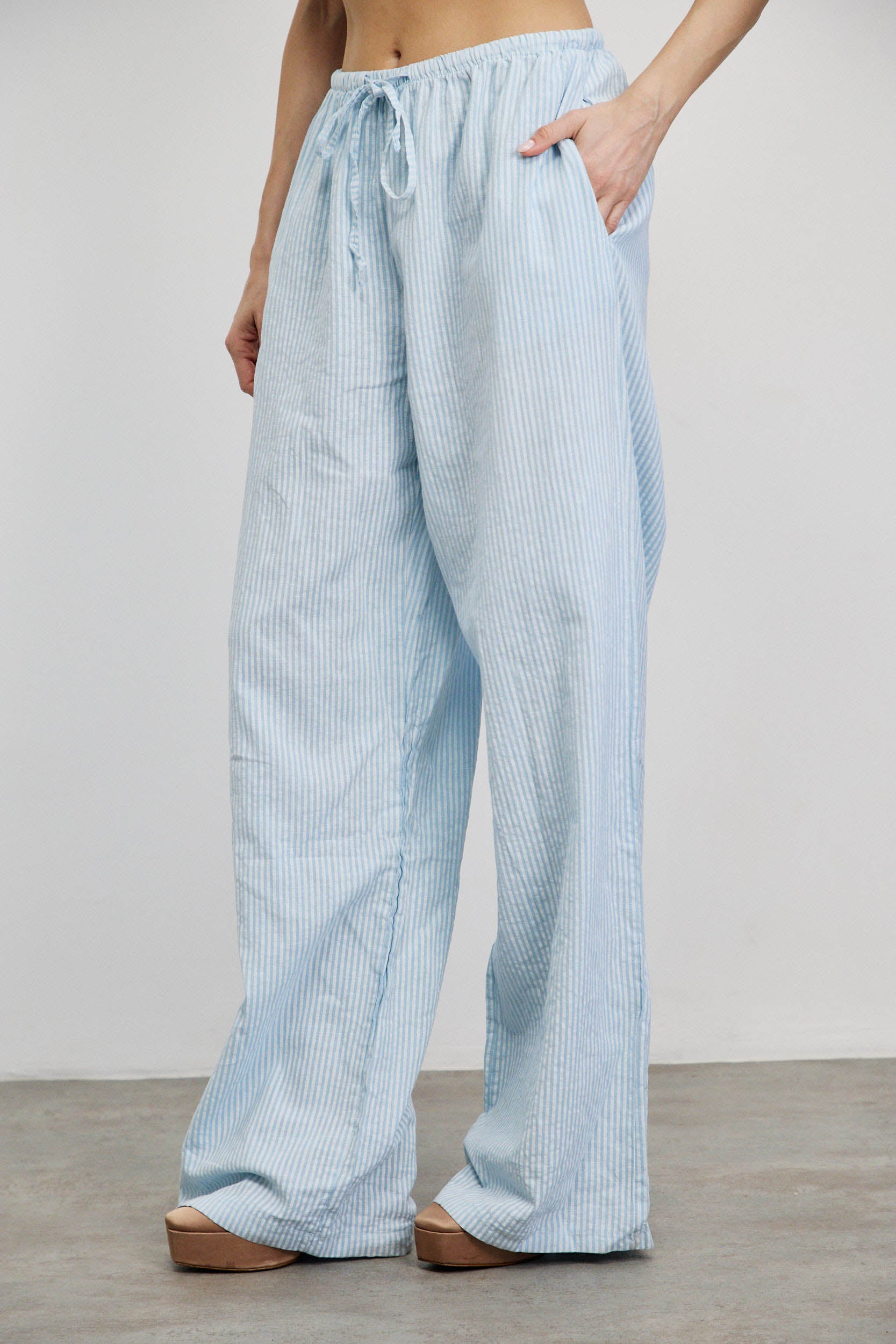 מכנסי פשתן פסים תכלת