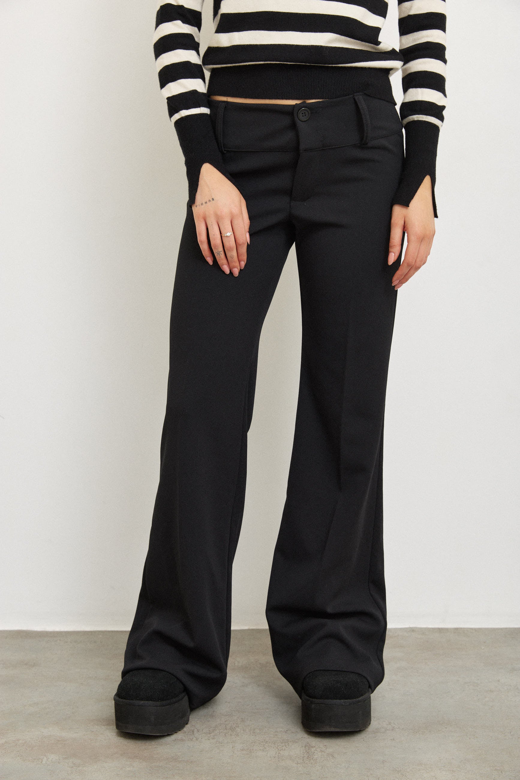 מכנסי איזבלה שחור