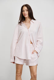 חולצת פשתן כותנה מכופתרת אוברסייז ורוד בהיר