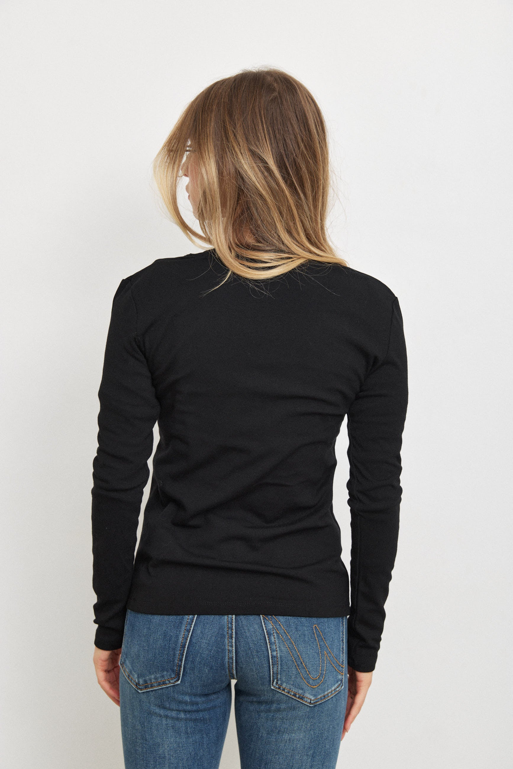 חולצת בייסיק כפתורים לומינה שחורה